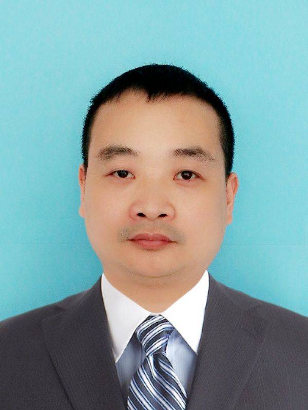 周华南头像