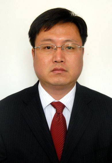 王吉梁头像