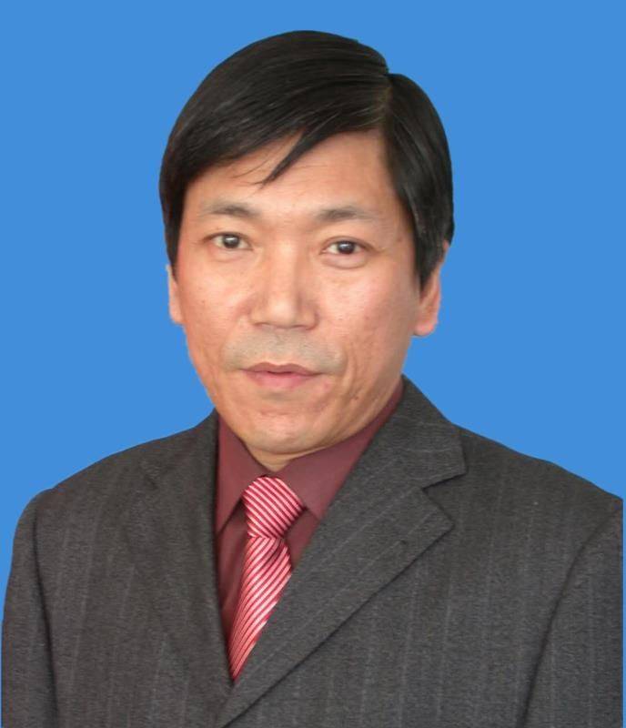 卞西武头像