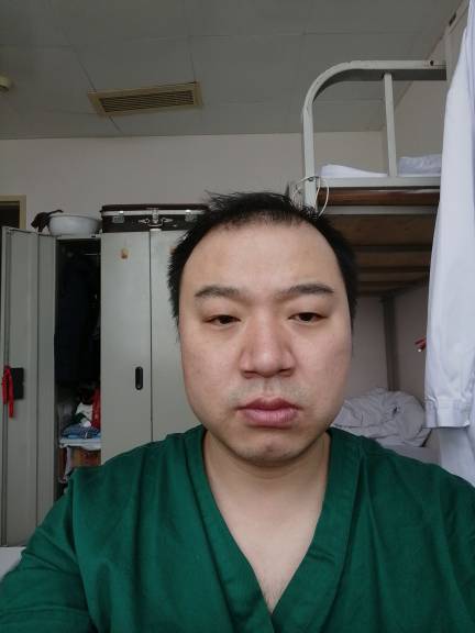 刘先奇头像