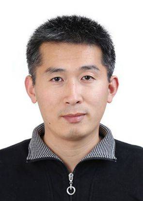 张春刚头像