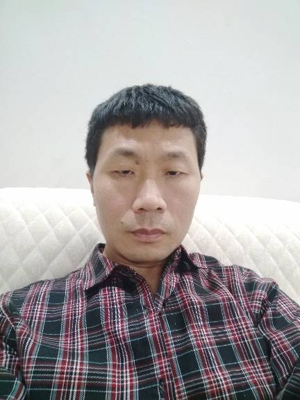 徐威业头像