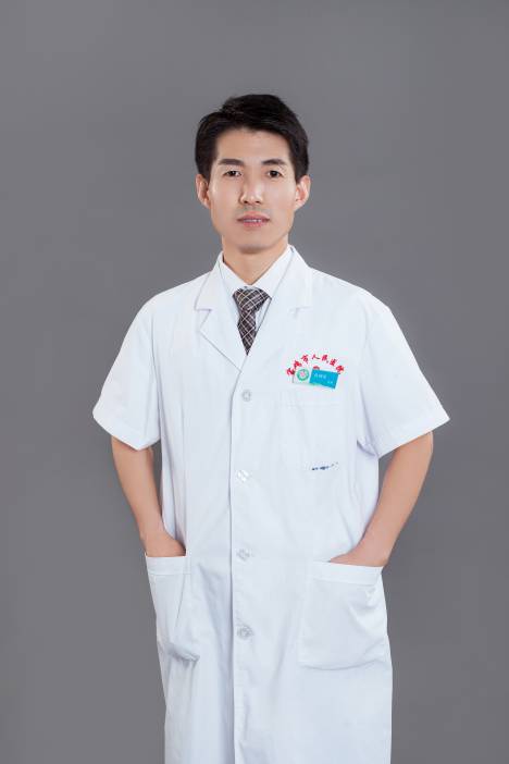 吕明军头像