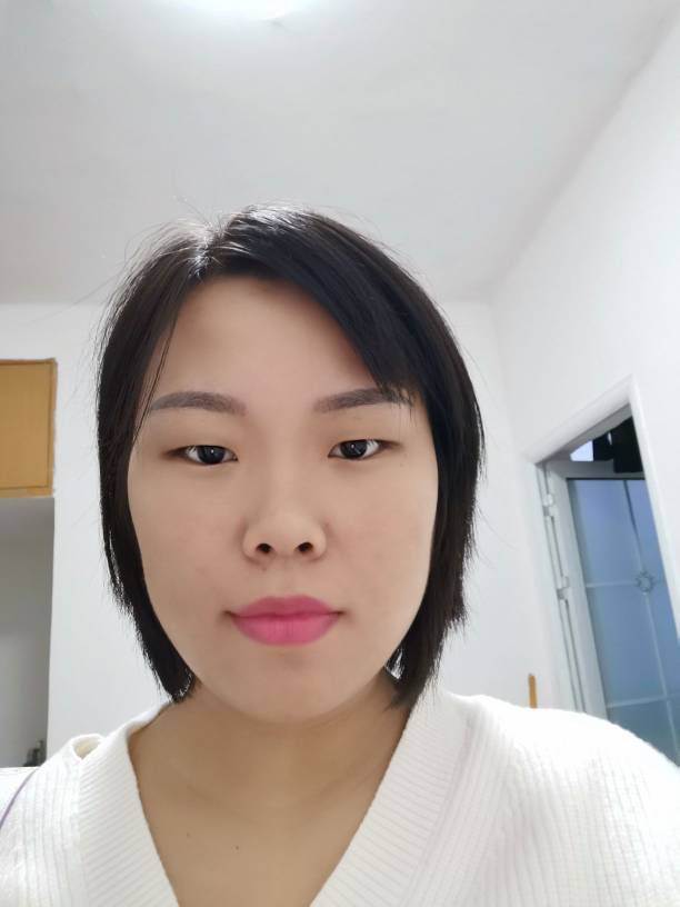 张璨头像