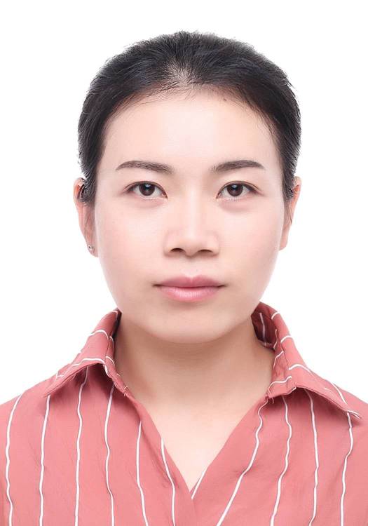 班艳妹头像