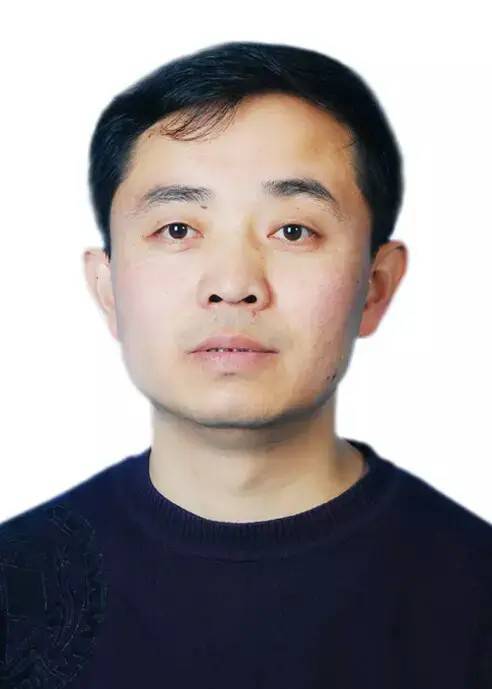李万荣头像