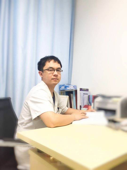 王庚头像