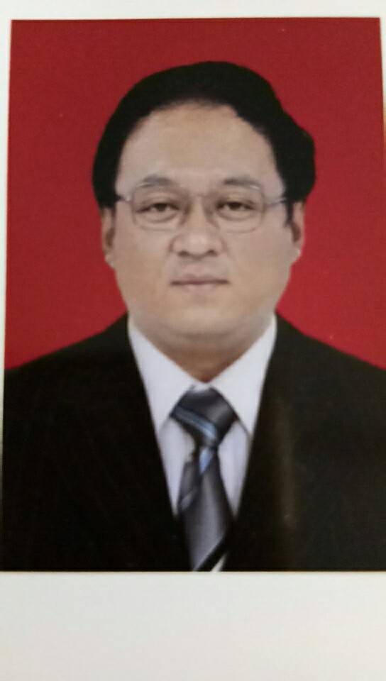 董利钢头像