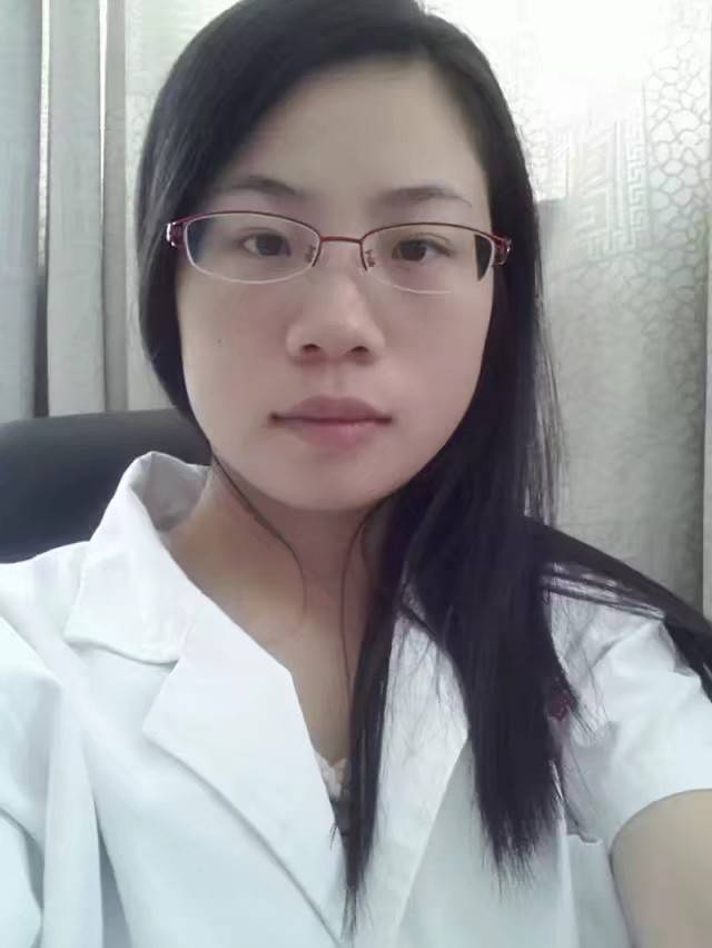 林英英头像