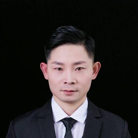 左晨阳头像