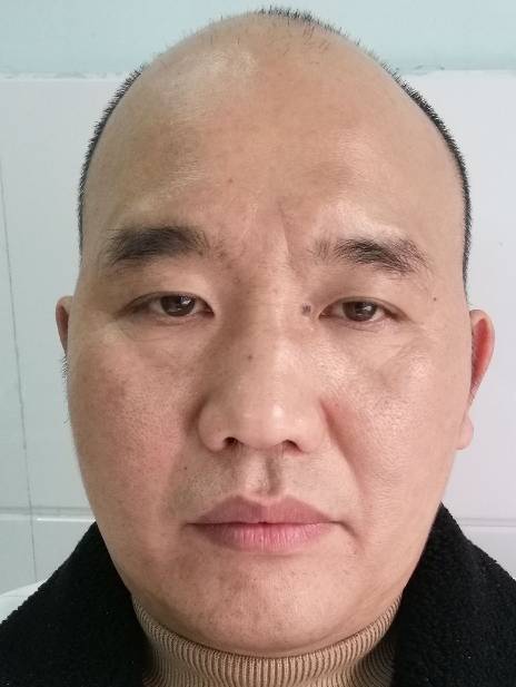 邓勇头像