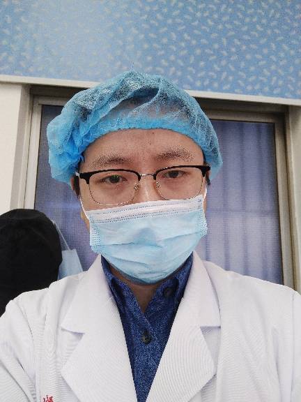 丁星凯头像