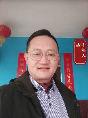 童泉江头像
