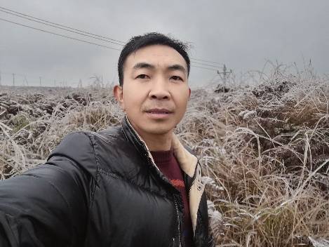彭明富头像