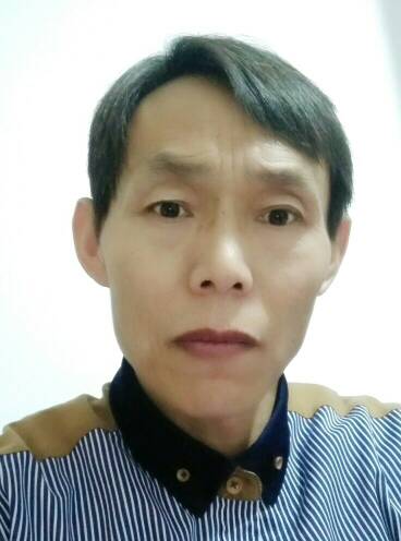 崔白林头像