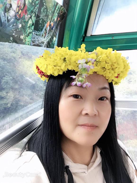 王雅琴头像