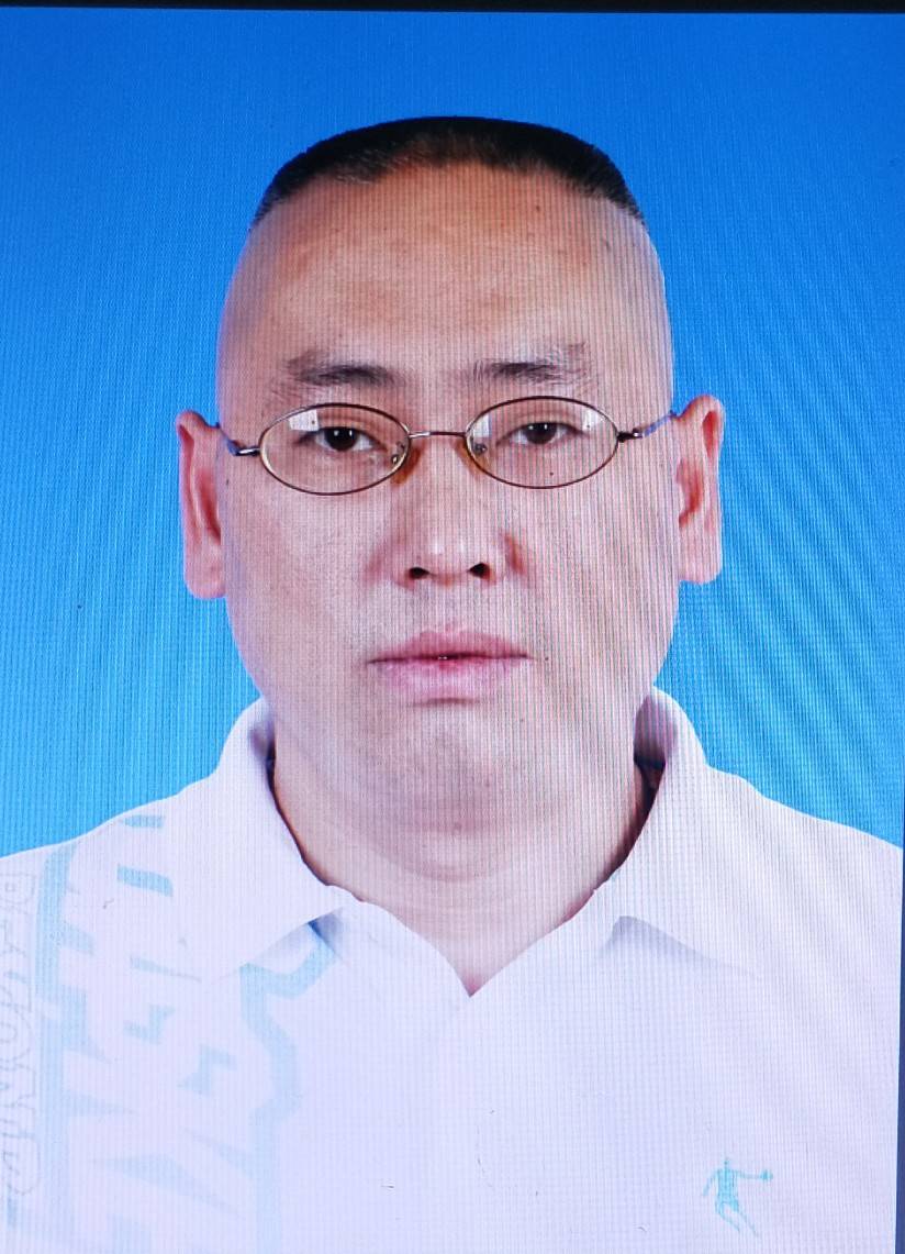 陈启稳头像