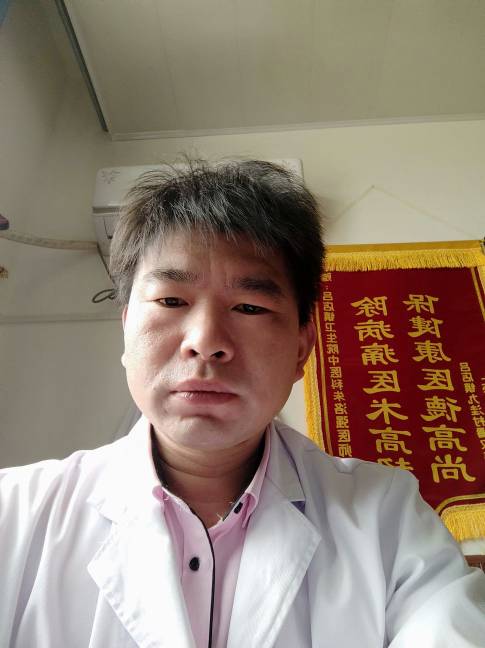 朱洛强头像
