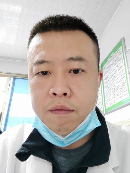 郑华平头像
