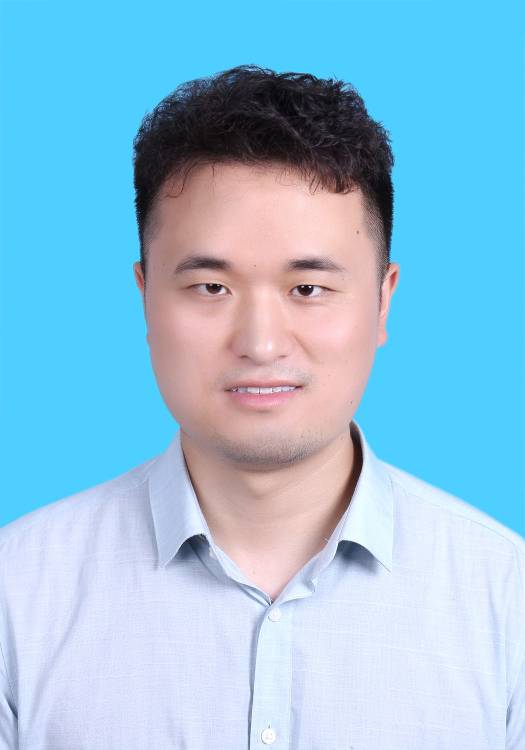 申晓辉头像