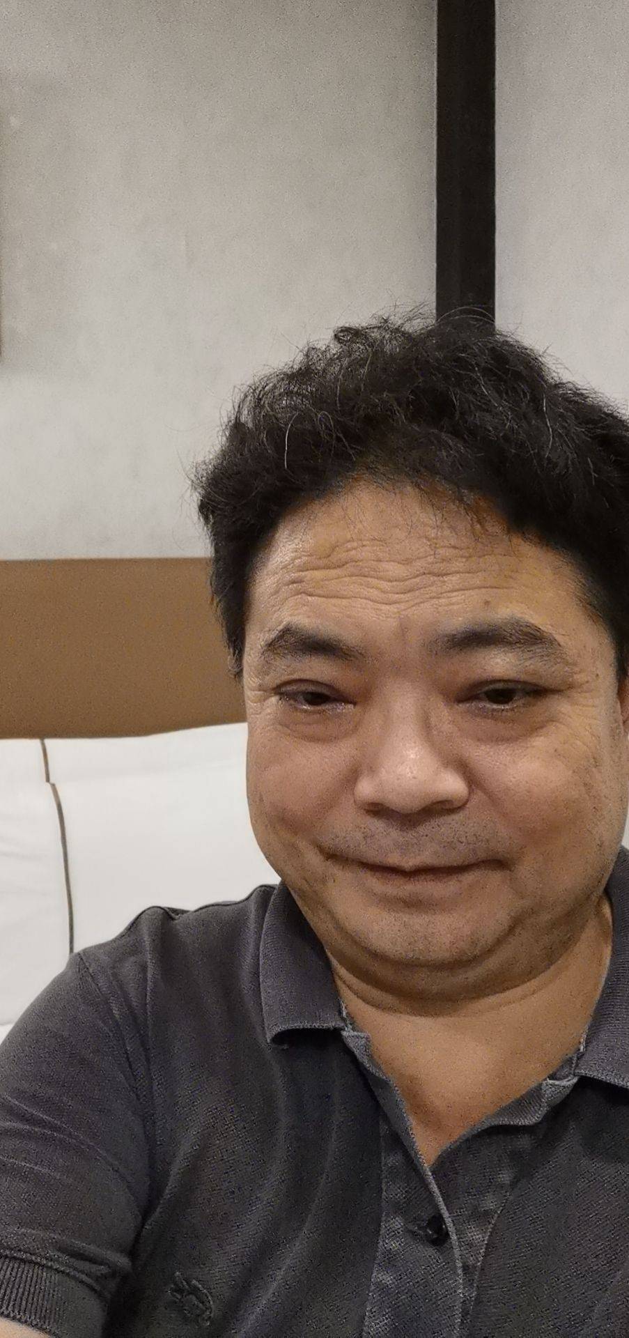 储苏平头像