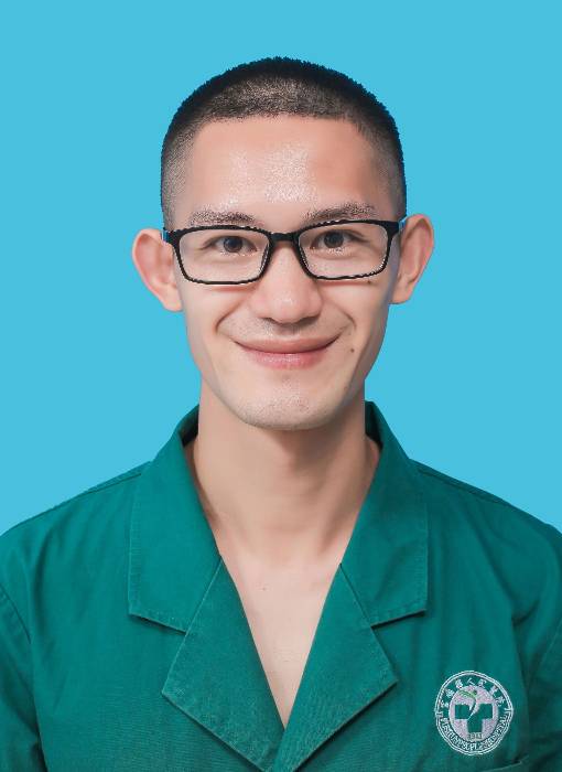 许巍鹏头像