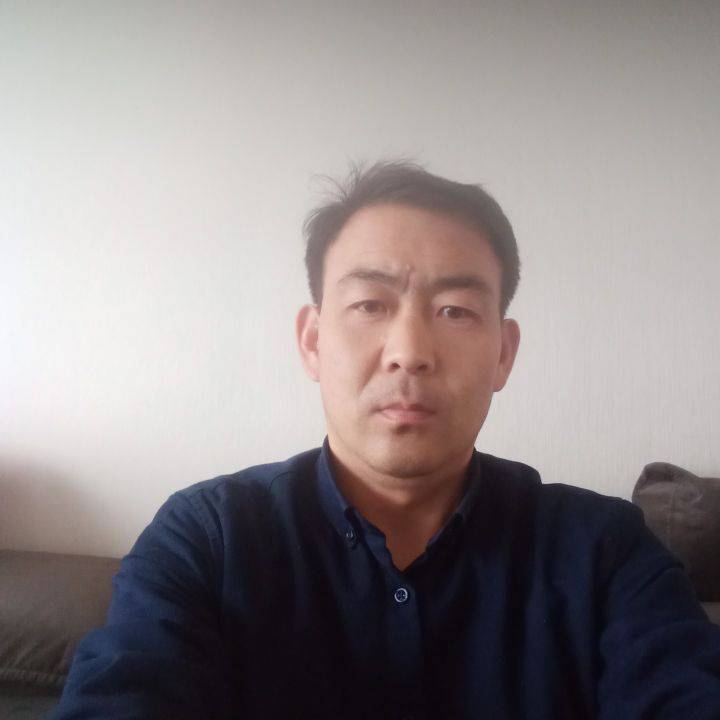 刘新余头像