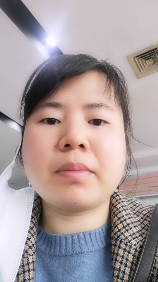 伍群头像