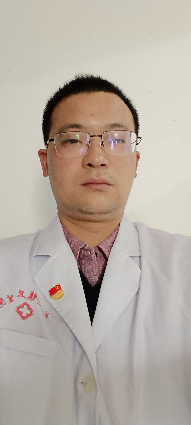高文华头像