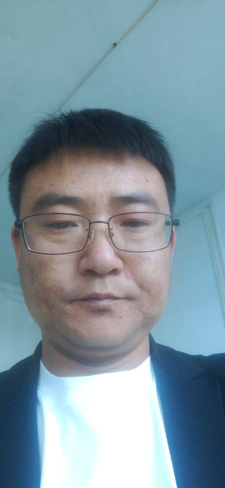 王利国头像
