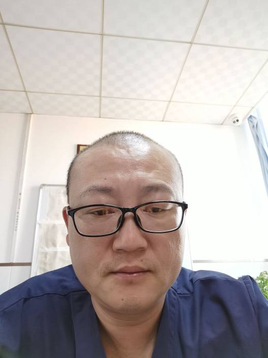 李论头像