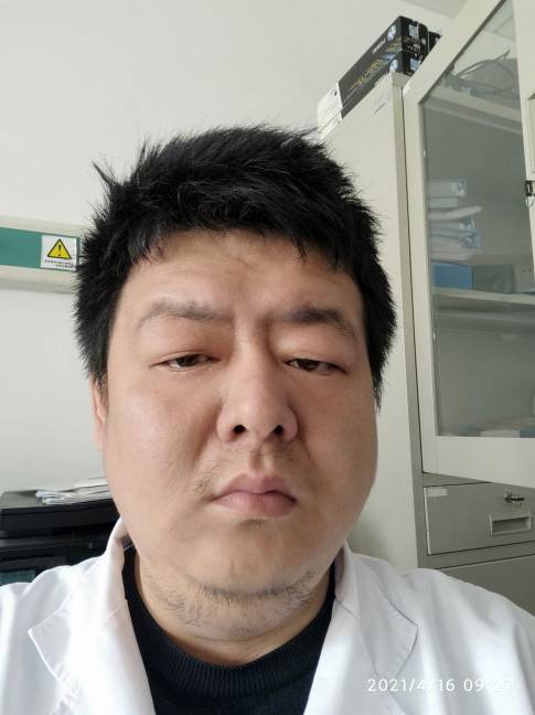 周峥豪头像