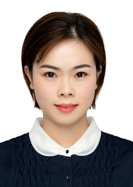 李欸头像