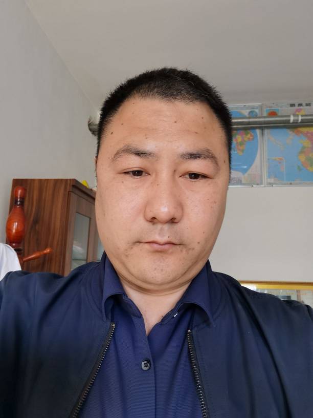 梁立超头像