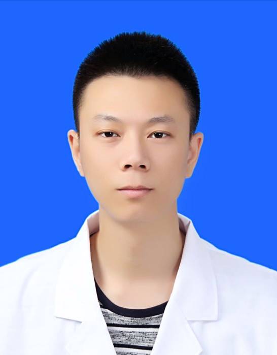 张钢强头像
