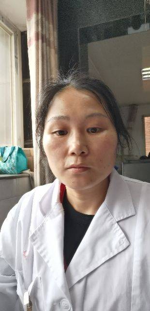 徐小艳头像