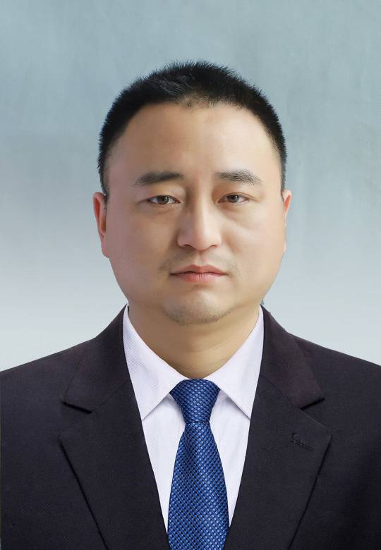 王勇头像