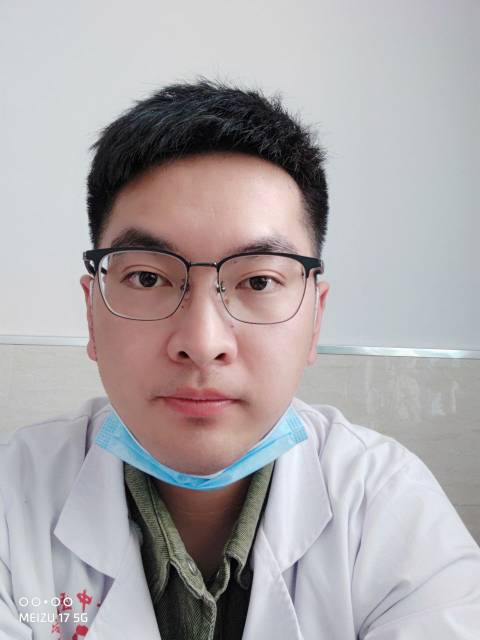 印志文头像