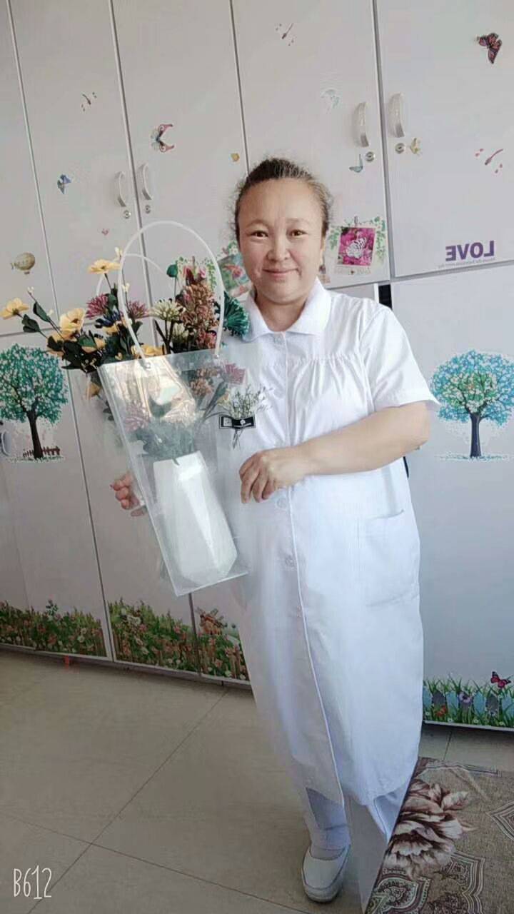 阿丽米拉.哈孜肯头像