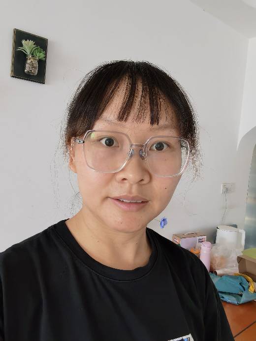 郑莉头像