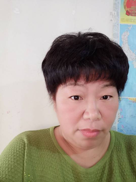 闫杏敏头像