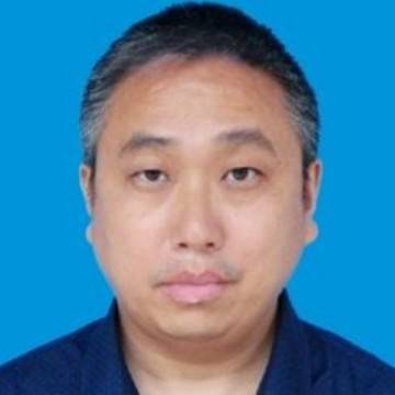 常卫华头像