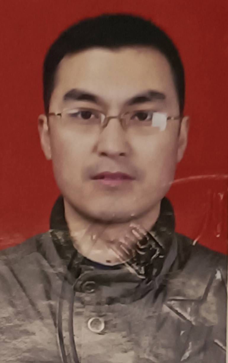 卢建军头像