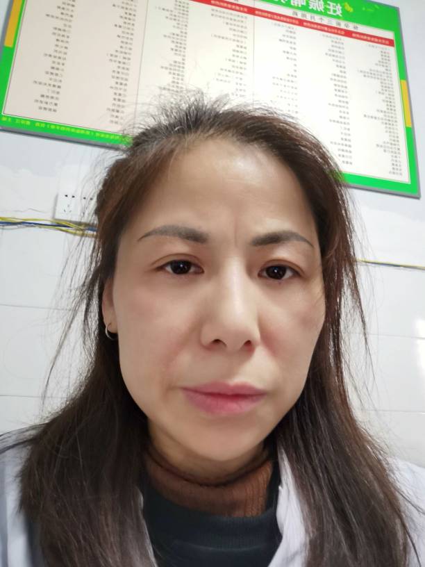 黄双琼头像