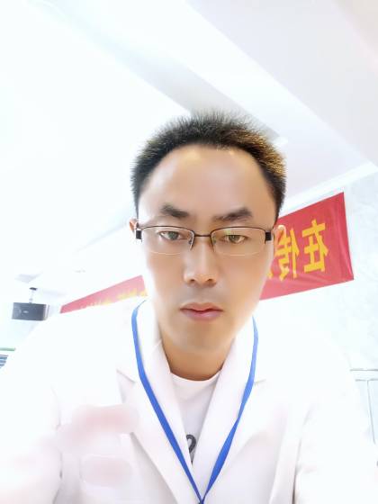 杨志彪头像