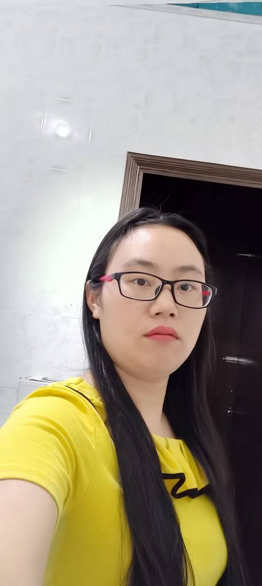 汪自婷头像