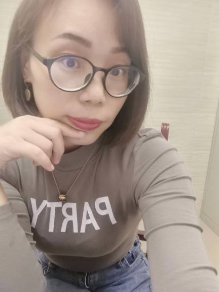 罗国莎头像