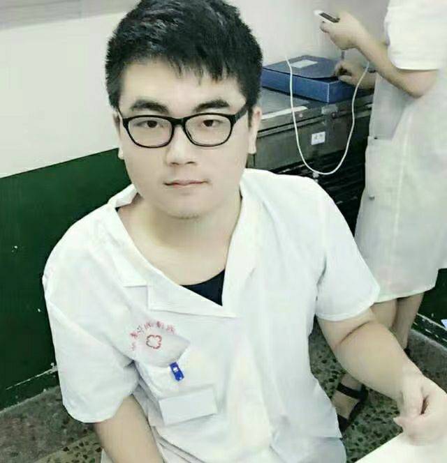 苏煌头像