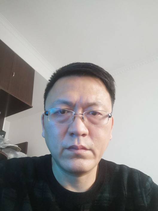 吴雷头像