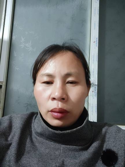 黄红艳头像